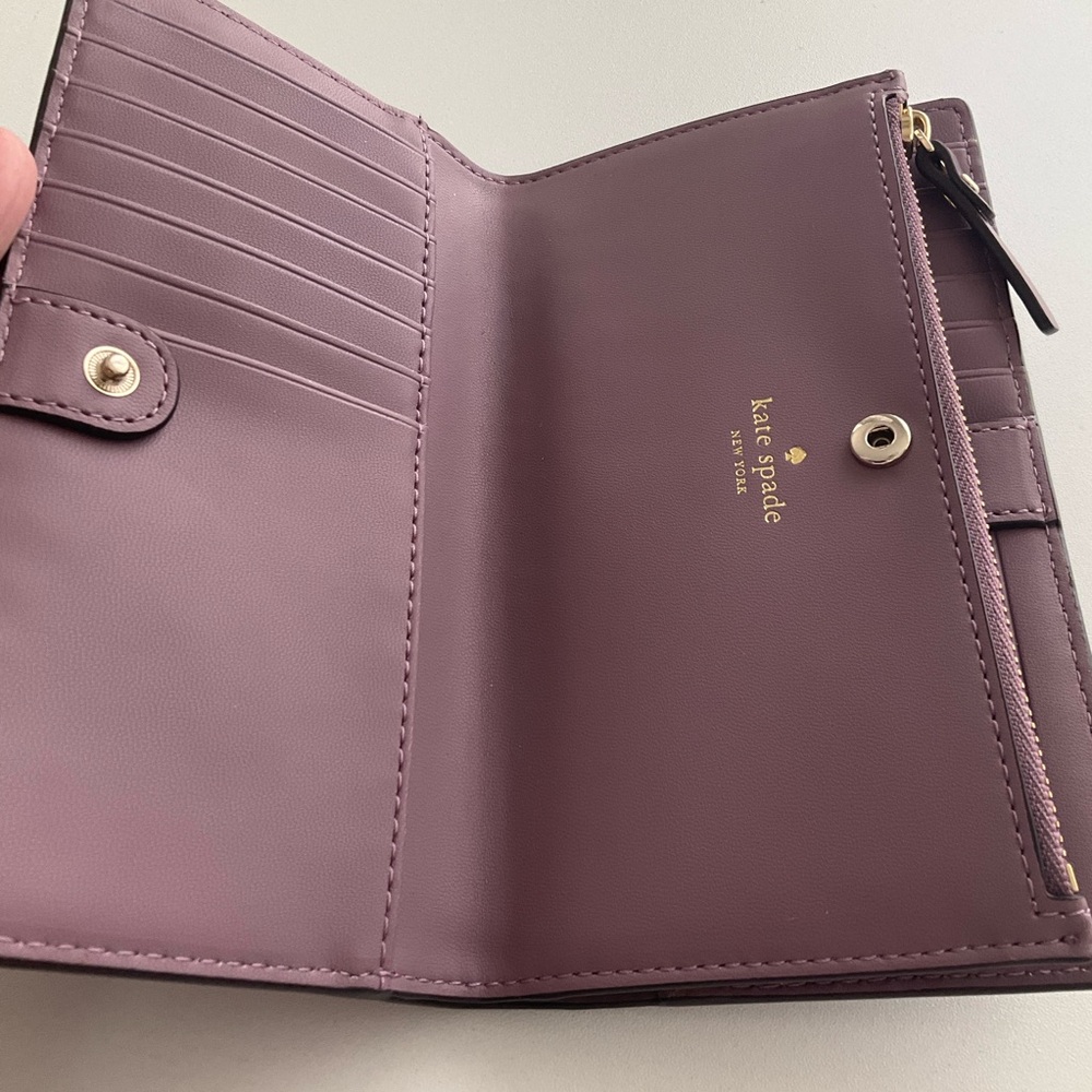 Kate Spade New York Braylon Leather Plum Wallet with Gold Plate NWT - Picture 6 of 10
